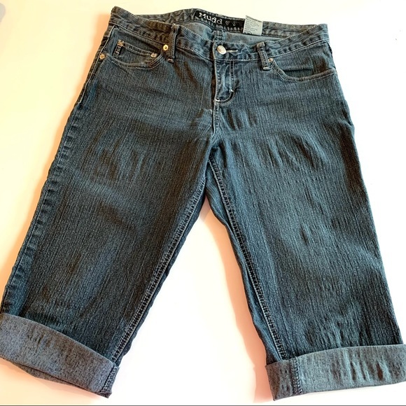 Mudd Jean Capris 9 - Picture 1 of 9